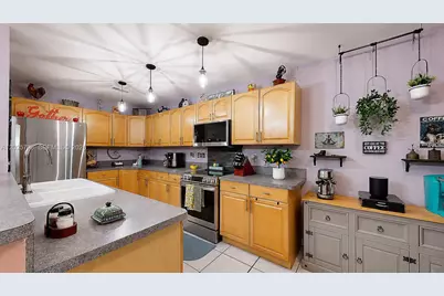 1633 Greer Ave, Homestead, FL 33035 - Photo 9