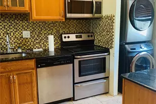 1651 NE 115th St, Miami, FL 33181 - Photo 9