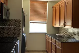 1651 NE 115th St, Miami, FL 33181 - Photo 13