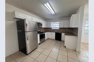 407 NW 7th Ct #N, Hallandale Beach, FL 33009 - Photo 3