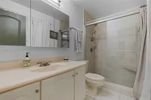 7560 NW 79th Ave, Tamarac, FL 33321 - Photo 13
