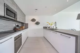 400 Sunny Isles Blvd, Sunny Isles Beach, FL 33160 - Photo 13