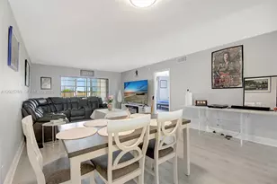 10145 Sunrise Lakes Blvd, Sunrise, FL 33322 - Photo 5