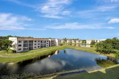 10145 Sunrise Lakes Blvd #403, Sunrise, FL 33322 - Photo 1