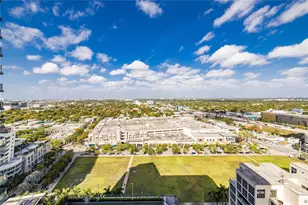121 NE 34th St, Miami, FL 33137 - Photo 25