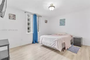 10000 NW 80th Ct, Hialeah Gardens, FL 33016 - Photo 17