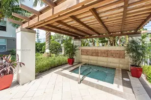 2421 NE 65th St, Fort Lauderdale, FL 33308 - Photo 3