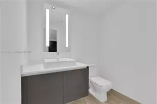 1451 Brickell Ave, Miami, FL 33131 - Photo 9