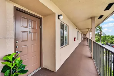 1650 SW 124th Ter #403D, Pembroke Pines, FL 33027 - Photo 1