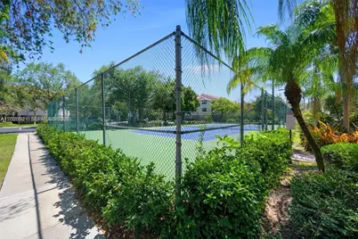 10161 W Sunrise Blvd #304, Plantation, FL 33322 - Photo 13