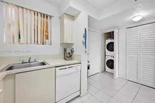 14951 SW 82nd Ln, Miami, FL 33193 - Photo 3