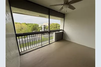 731 N Pine Island Rd #401, Plantation, FL 33324 - Photo 23