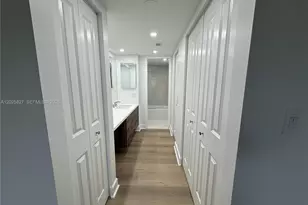 731 N Pine Island Rd, Plantation, FL 33324 - Photo 21