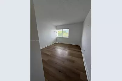 731 N Pine Island Rd #401, Plantation, FL 33324 - Photo 17