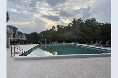 731 N Pine Island Rd #401, Plantation, FL 33324 - Photo 31