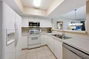 17375 Collins Ave, Sunny Isles Beach, FL 33160 - Photo 5