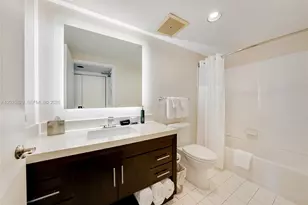 17375 Collins Ave, Sunny Isles Beach, FL 33160 - Photo 13