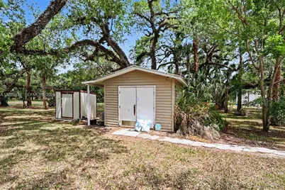 3079 Frontier Cir, Other City - In The State Of Florida, FL 33935 - Photo 39