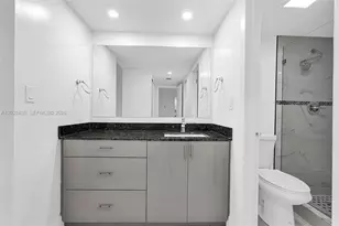 3401 N Country Club Dr, Aventura, FL 33180 - Photo 11