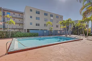 399 NW 72nd Ave, Miami, FL 33126 - Photo 19