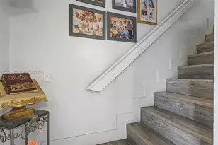 399 NW 72nd Ave, Miami, FL 33126 - Photo 9