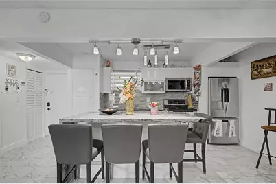 399 NW 72nd Ave #320, Miami, FL 33126 - Photo 1