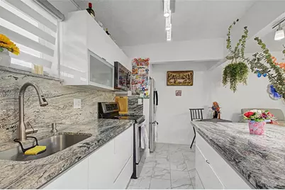 399 NW 72nd Ave #320, Miami, FL 33126 - Photo 3