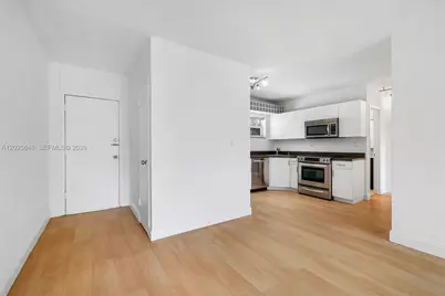 1300 Lincoln Rd #B402, Miami Beach, FL 33139 - Photo 9