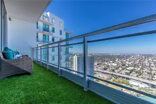 92 SW 3rd St, Miami, FL 33130 - Photo 25