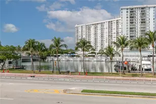 4201 Indian Creek Dr, Miami Beach, FL 33140 - Photo 13