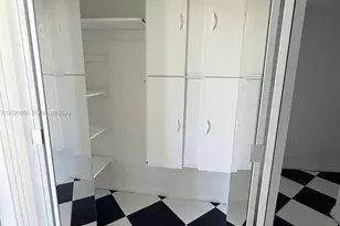 8595 Sunrise Lakes Blvd, Sunrise, FL 33322 - Photo 5