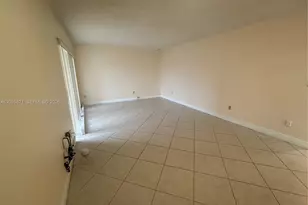 7715 SW 86th St, Miami, FL 33143 - Photo 3