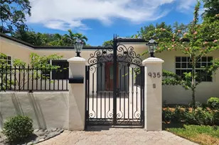 935 Alfonso Ave, Coral Gables, FL 33146 - Photo 1