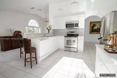 8224 SW 157th Ct, Miami, FL 33193 - Photo 3