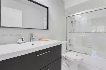 105 Club Dr #105, Palm Beach Gardens, FL 33418 - Photo 17
