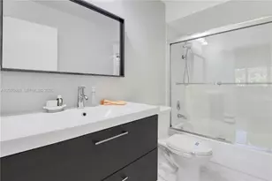 105 Club Dr, Palm Beach Gardens, FL 33418 - Photo 17