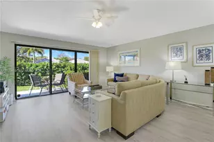 105 Club Dr, Palm Beach Gardens, FL 33418 - Photo 11