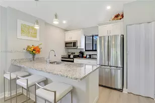 105 Club Dr, Palm Beach Gardens, FL 33418 - Photo 3