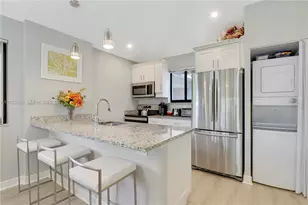 105 Club Dr, Palm Beach Gardens, FL 33418 - Photo 7