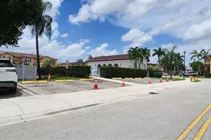 8652 NW 112th Ct, Doral, FL 33178 - Photo 3