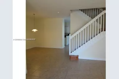 8652 NW 112th Ct, Doral, FL 33178 - Photo 3