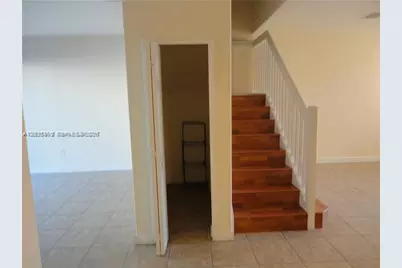 8652 NW 112th Ct, Doral, FL 33178 - Photo 5