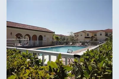 8652 NW 112th Ct, Doral, FL 33178 - Photo 17