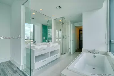 650 NE 32nd St #1208, Miami, FL 33137 - Photo 11