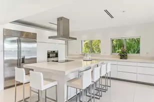1231 Stillwater Dr, Miami Beach, FL 33141 - Photo 25