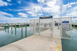 555 NE 15th St, Miami, FL 33132 - Photo 23