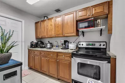2365 NW 155th St, Miami Gardens, FL 33054 - Photo 9