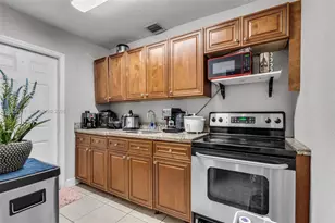 2365 NW 155th St, Miami Gardens, FL 33054 - Photo 9