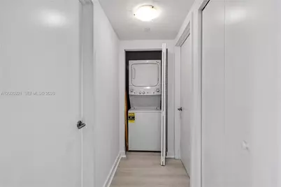 4250 Biscayne Blvd #914, Miami, FL 33137 - Photo 13