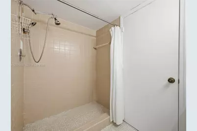 14623 Bonaire Blvd #405, Delray Beach, FL 33446 - Photo 17